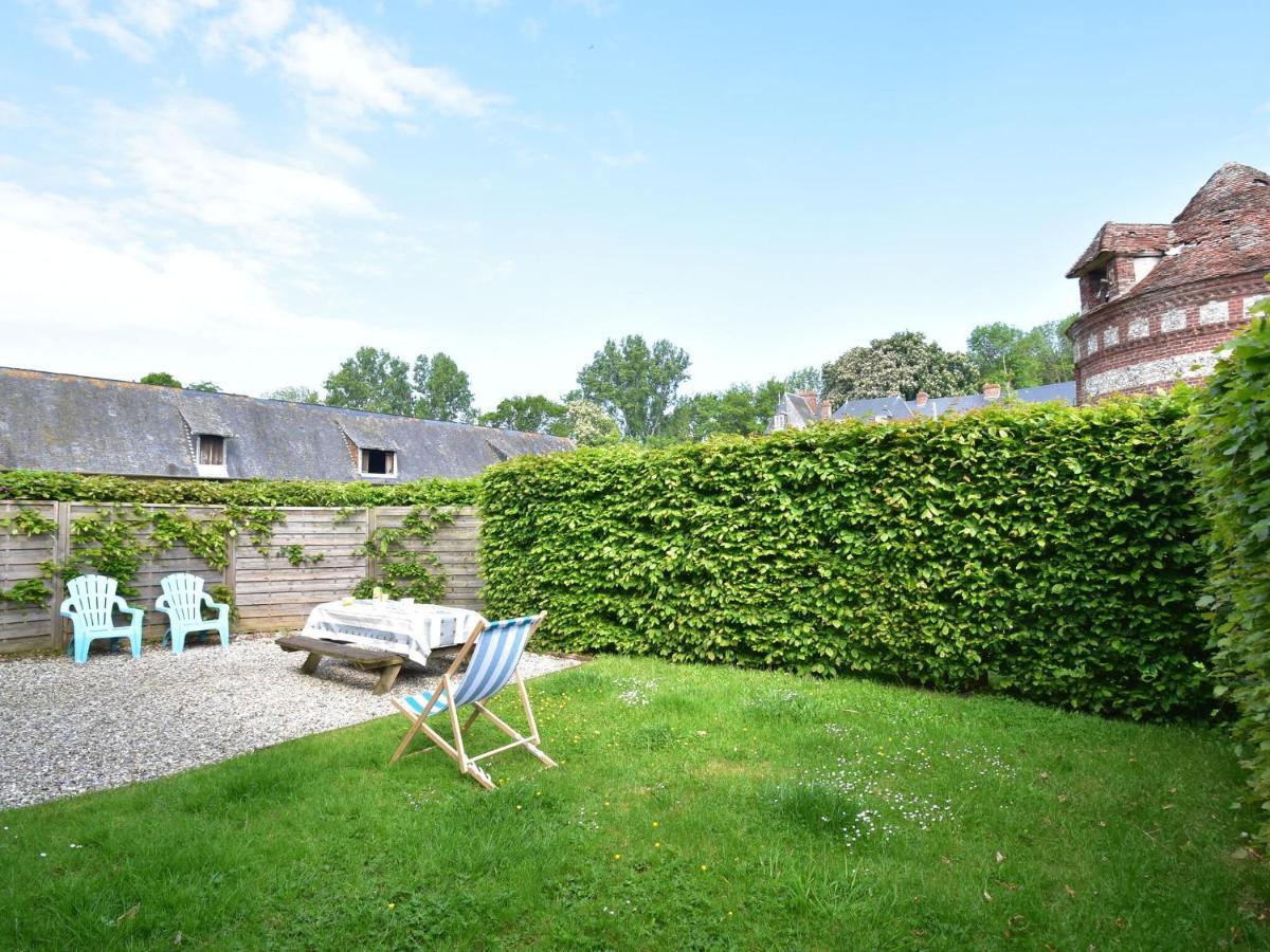 Classic Cottage In Le Bourg-Dun With Garden Exterior photo
